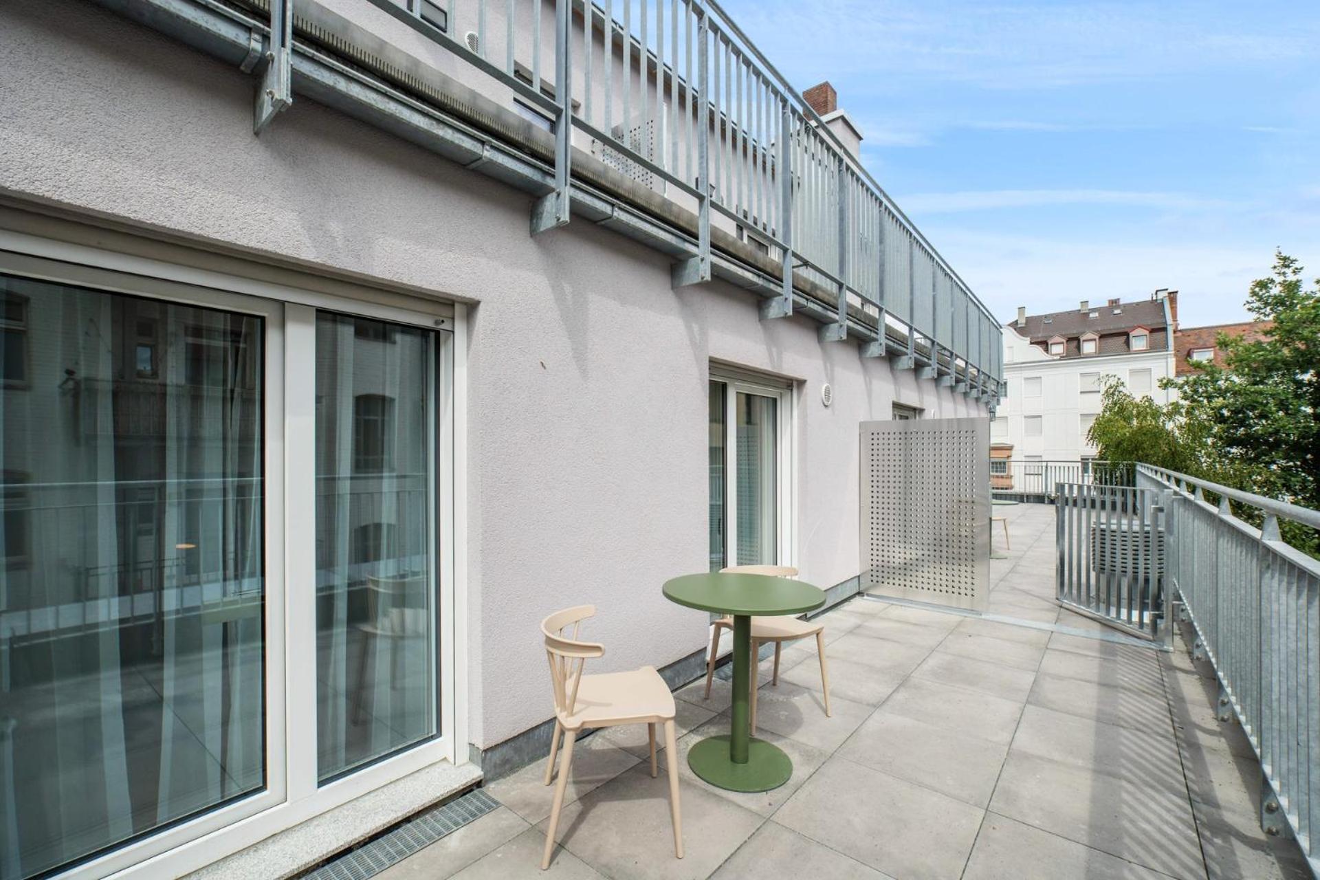 Limehome Nuremberg Celtisplatz Ruang foto
